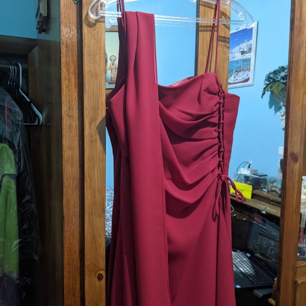 red gown high low layer Parco lace up w/ shawl